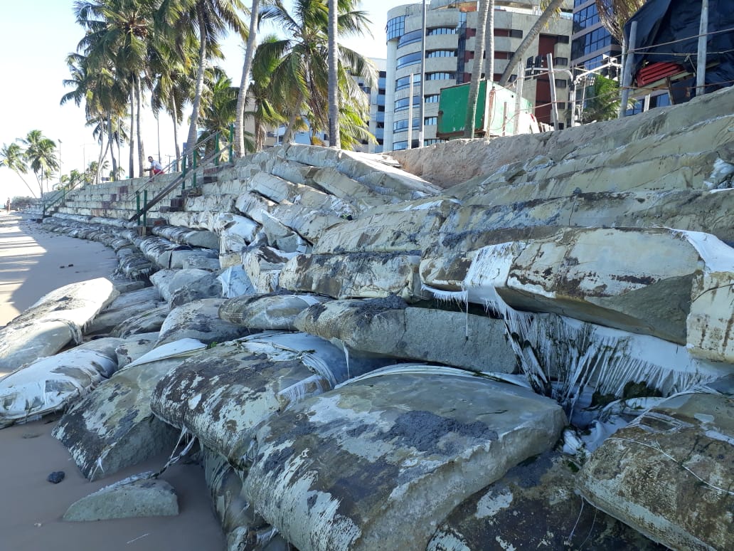 IMA notifica prefeitura de Maceió por entulhos em praias