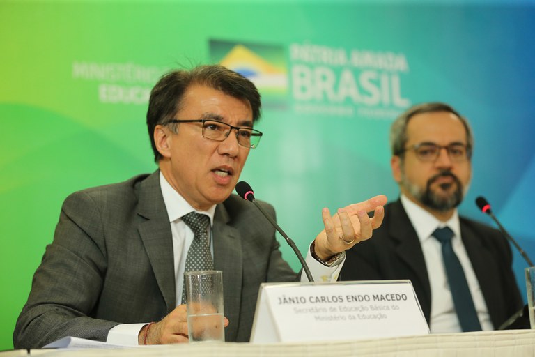 Investimento de R$115 milhões traz a escolas de todo Brasil internet banda larga