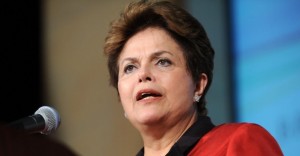 Brasil não aceita conviver com intolerância, diz Dilma no Twitter