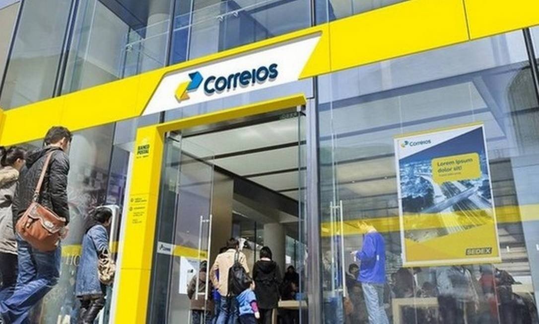 Paulo Guedes confirma Correios na lista de privatizações para este ano