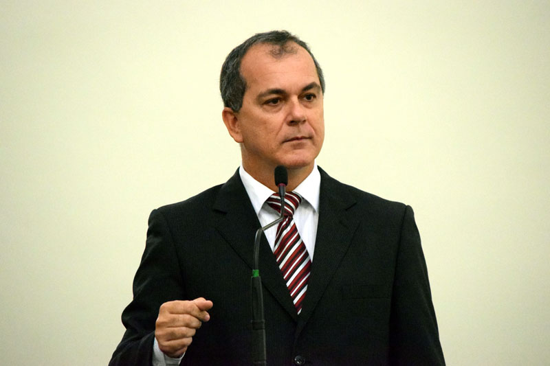 “A oposição não pensa no Brasil, a oposição só quer o poder”, diz Medeiros