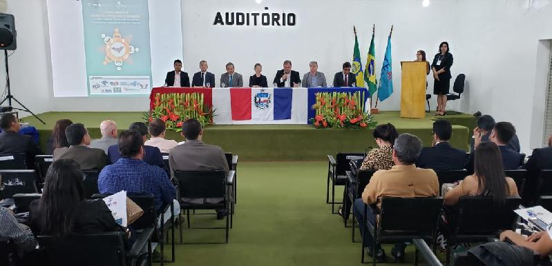 TCE/AL e Escola de Contas reúnem gestores municipais em Viçosa