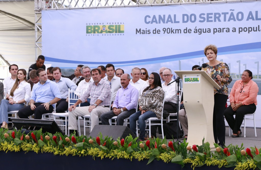 Dilma anuncia pacote de ‘bondades’ em sua passagem por Alagoas