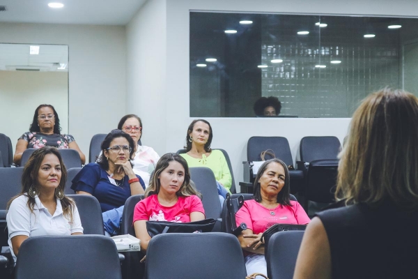SEFAZ promove palestras na programação do Outubro Rosa