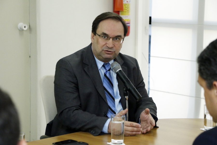Luciano Barbosa assume governo durante licença de 10 dias de RF