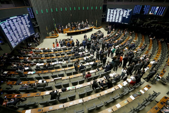 Câmara cria comissão especial para analisar projeto popular anticorrupção