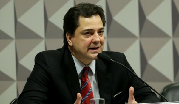 Secretário do TCU afirma à Comissão do Impeachment que Dilma violou a lei