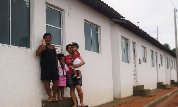 Famílias de Limoeiro de Anadia realizam o sonho da casa própria