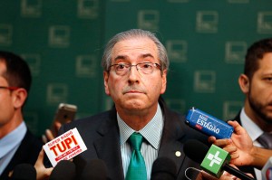 Em entrevista coletiva, Cunha diz que está tendo direito de defesa cerceado