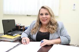 Rosinha deixa governo para assumir secretaria nacional ou até vaga na Câmara Federal