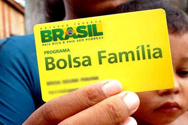 Bolsa Família movimenta R$ 900 milhões por ano em Alagoas