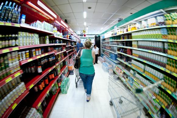 Vendas de supermercados têm alta de 0,07% no primeiro semestre