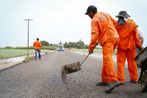 Estado constrói mais de 189 quilômetros de estradas em Alagoas
