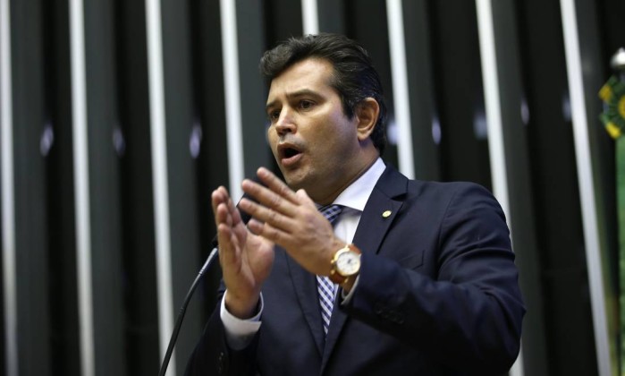 Maurício Quintella “pede votos” para candidatos a vereador e prefeito em AL