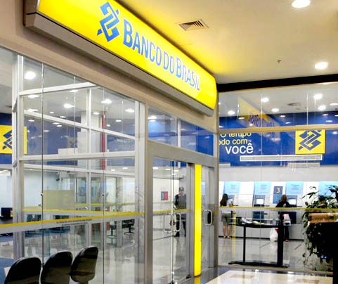 Banco do Brasil vai demitir mais de 9 mil funcionários e fechar 402 agências