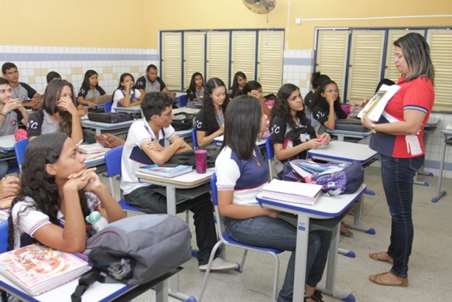 Governo de Alagoas anuncia rateio de R$ 53,6 milhões para professores da rede estadual