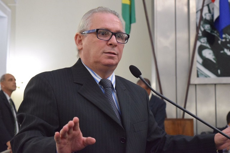 Deputado denuncia crise no Porto de Maceió: dívidas de R$ 30 milhões