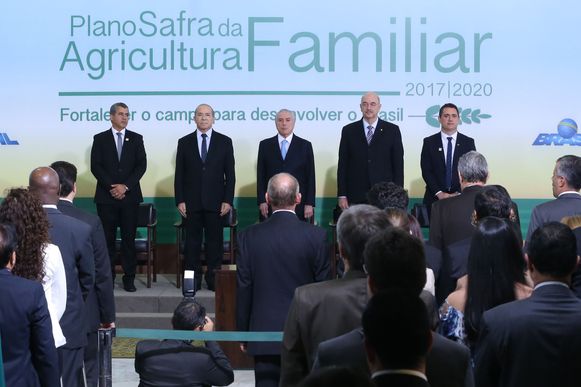 Governo anuncia R$ 30 bilhões para agricultura familiar