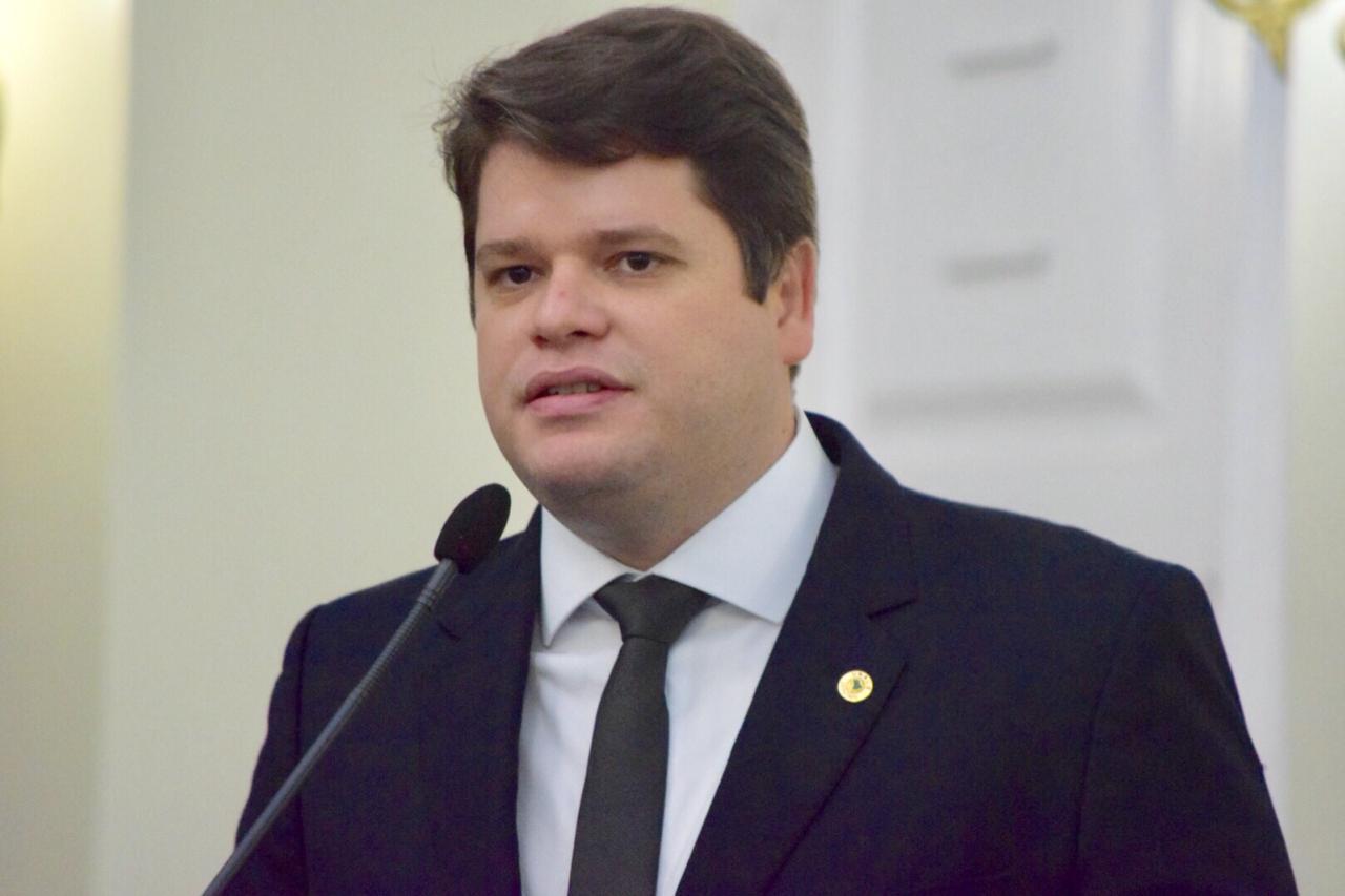 Davi Davino está propondo a criação de um Fórum Legislativo de Debates sobre os bairros de Maceió
