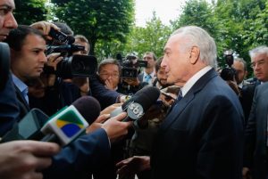 Brasil está superando a crise econômica, diz Temer na reunião do Brics