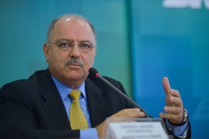 Crime organizado é maior ameaça contra sociedade brasileira, diz ministro