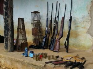 Fiscais flagram armas, aves e munição em cativeiro na Estação Ecológica de Murici