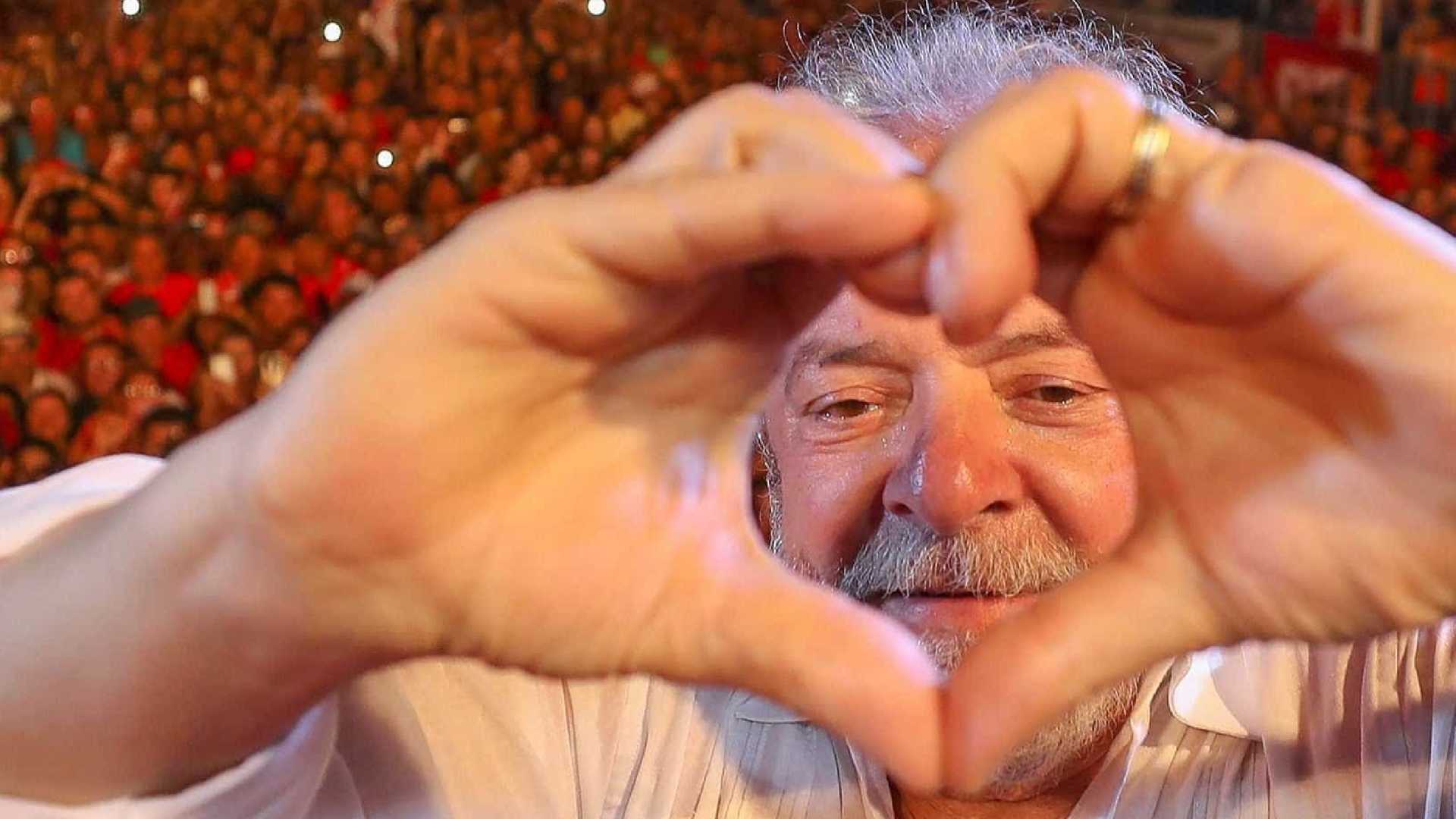 Lula sobe cinco pontos e lidera intenções de voto para 2018