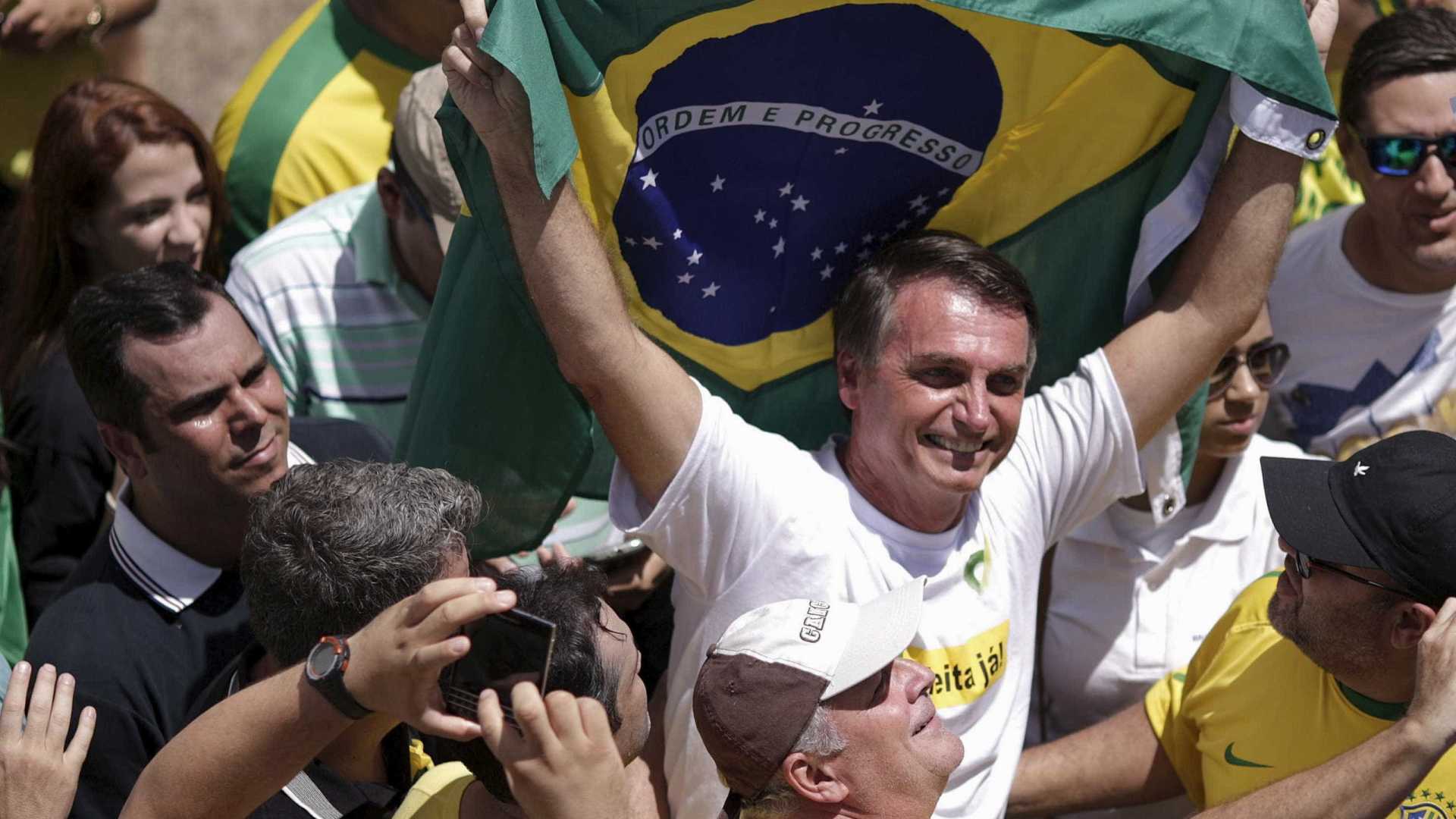 Mercado financeiro pode apoiar Bolsonaro para barrar Lula, diz jornal