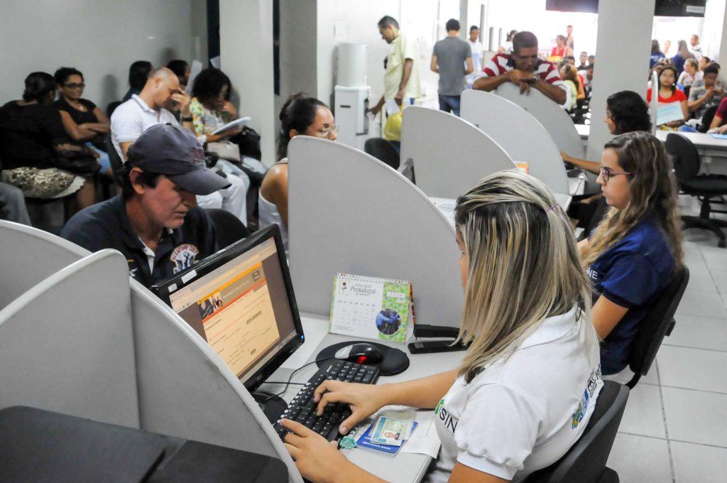 Sine Maceió oferece mais de 200 vagas de emprego