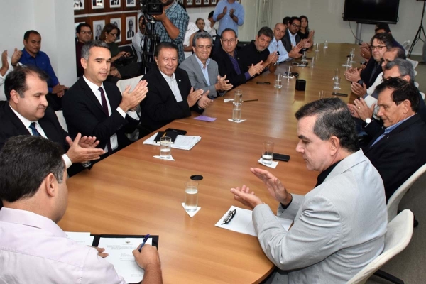 Alteração em decreto beneficia setor atacadista de medicamentos em Alagoas