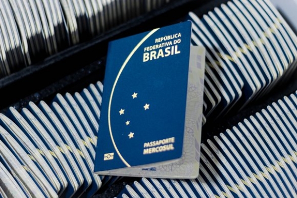 Governo de Alagoas incentiva emissão de passaportes no Já!