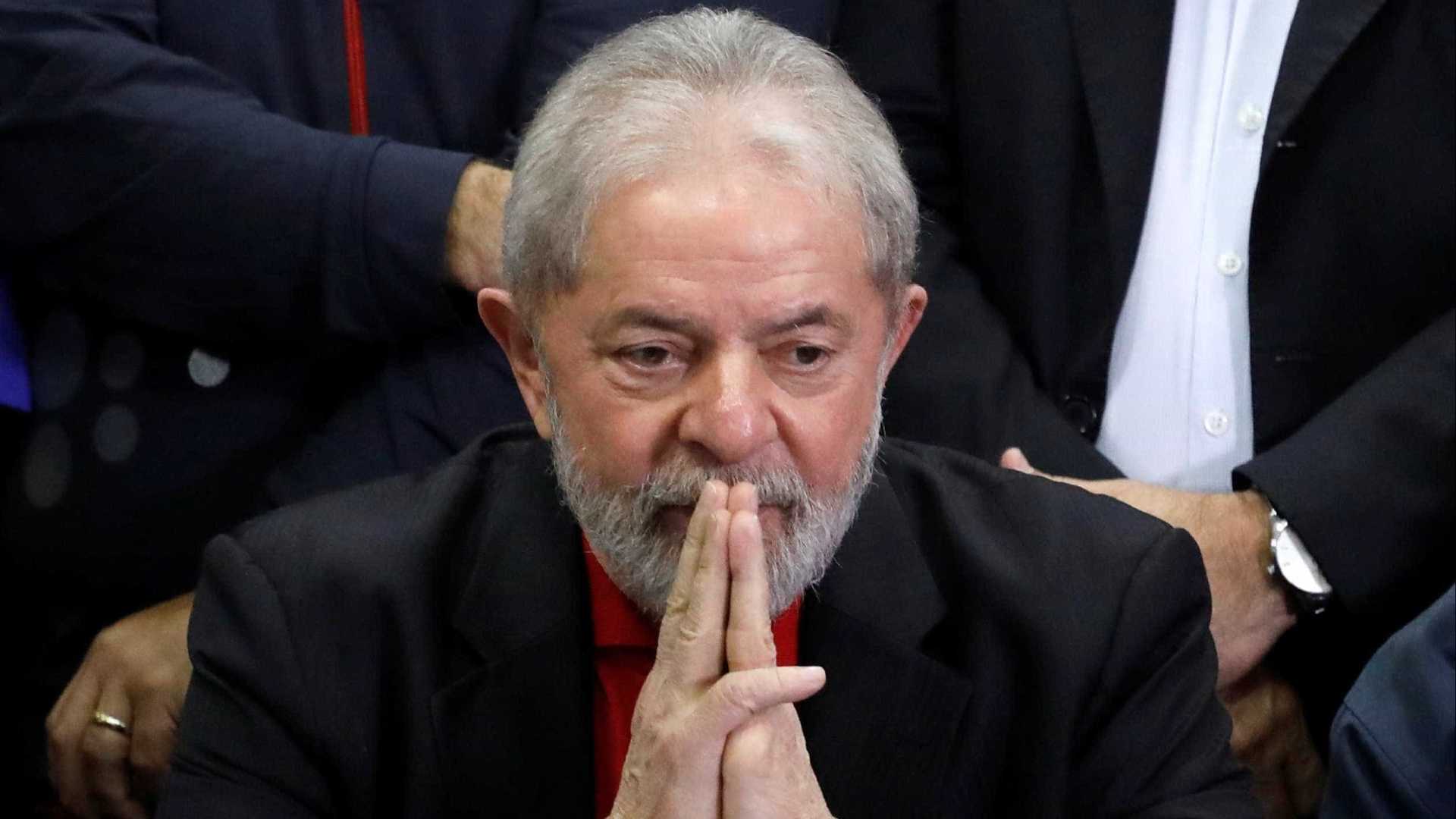 Brasileiros acreditam que, mesmo condenado, Lula não irá para prisão
