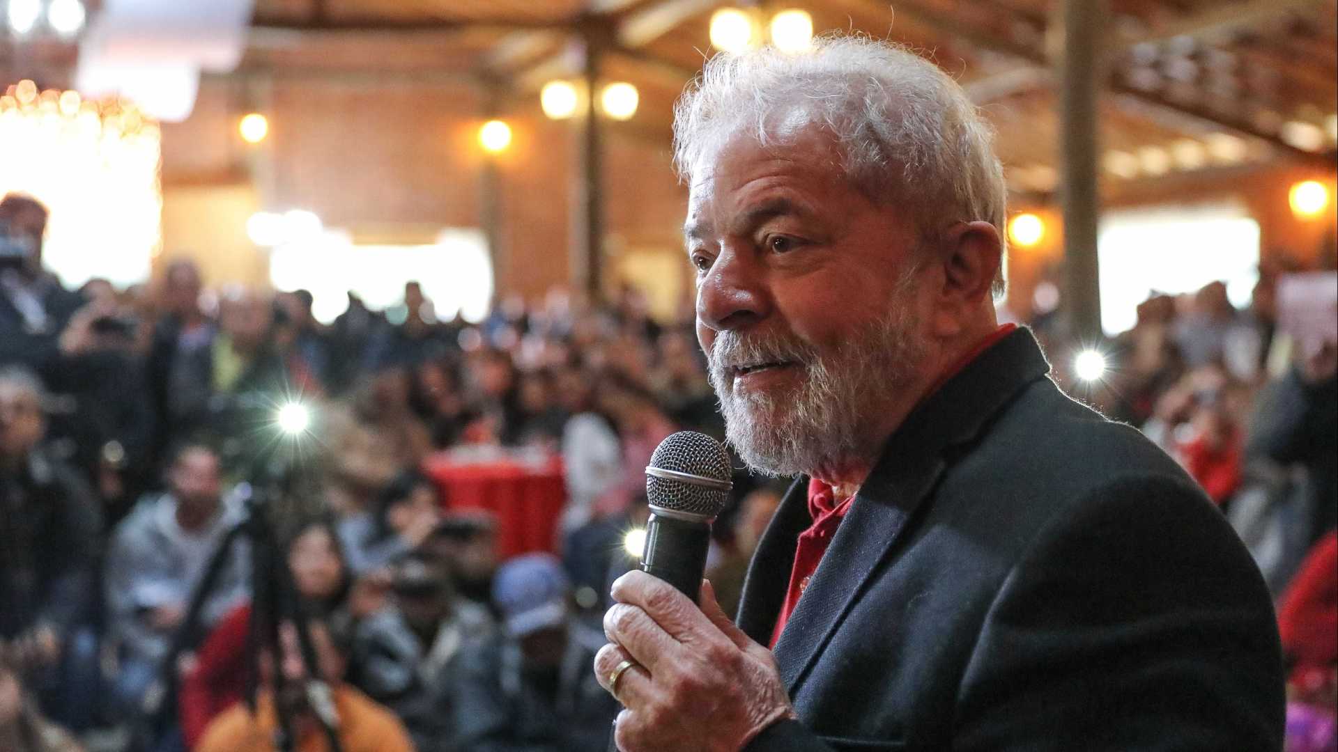 Lula pensa em isenção de IR a pessoas com salário de até R$ 5 mil