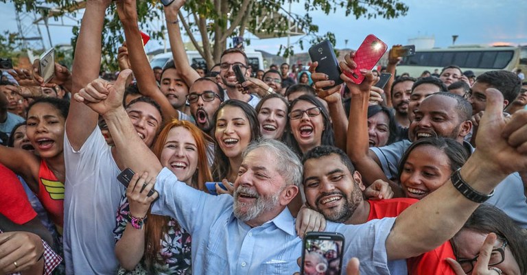 Vaquinha para custear protestos pró-Lula arrecada R$ 100 mil
