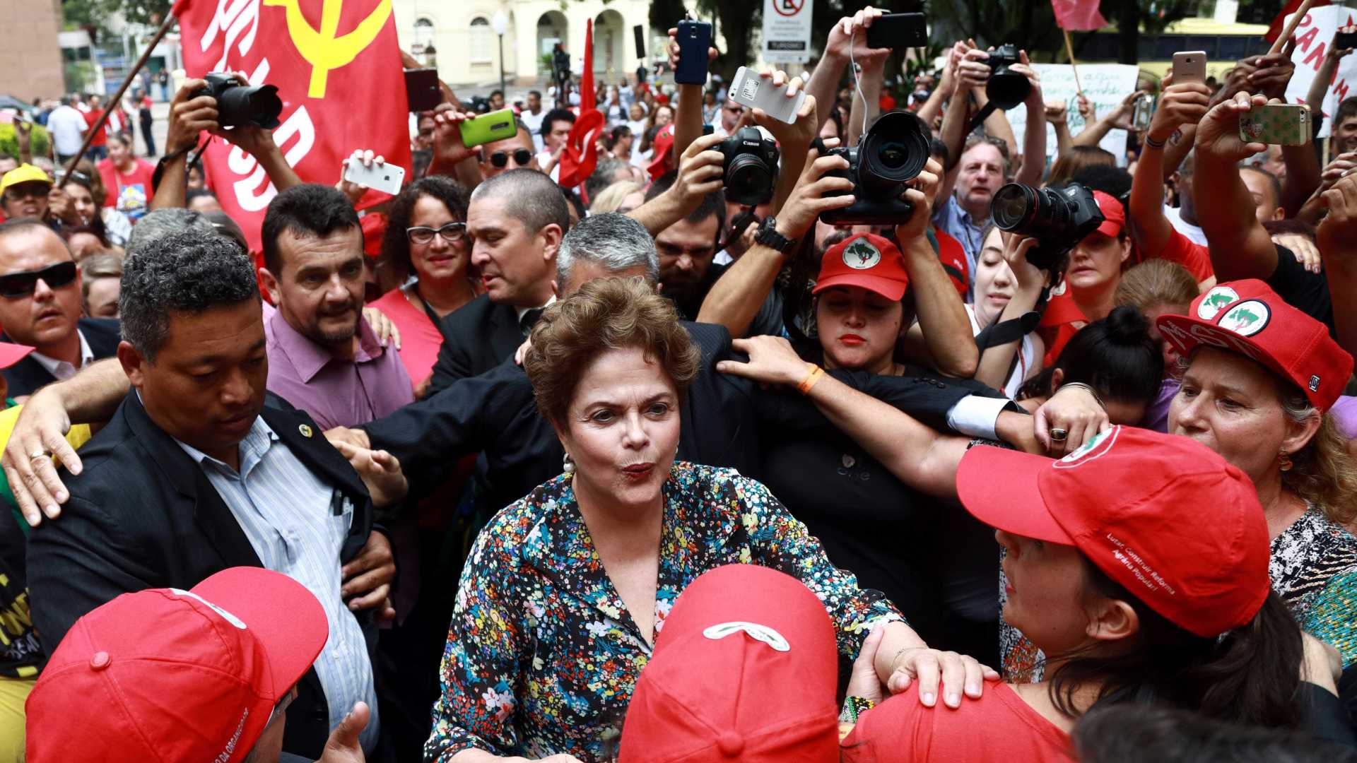 Lula é inocente e por isso não temos plano B, diz Dilma