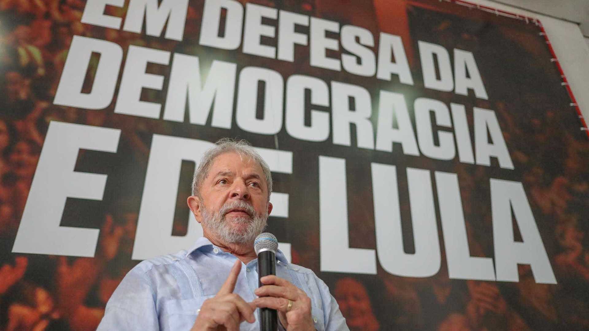Após pesquisa, Lula decide antecipar lançamento de pré-candidatura
