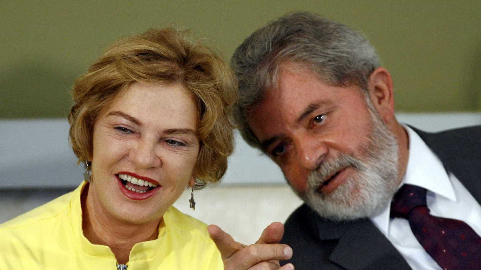 Morte de Marisa completa 1 ano; Lula e filhos doarão pertences
