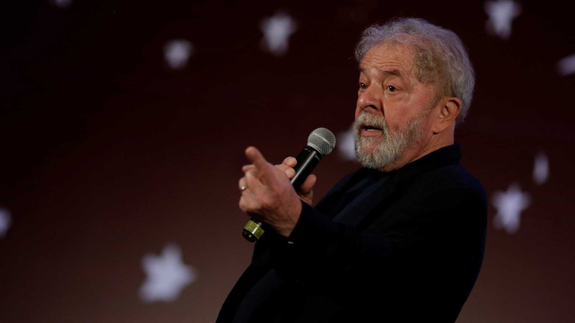 Penso na prisão todo dia, diz Lula