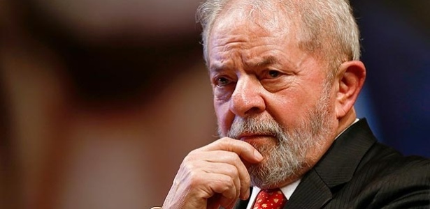 Lula decide não se entregar à polícia em Curitiba, diz jornal