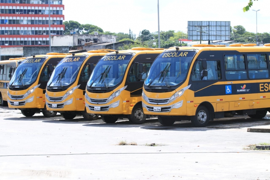 100 novos ônibus atenderão estudantes da rede estadual de Alagoas