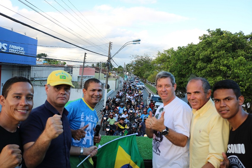 Carreata em apoio a Bolsonaro reúne 300 veículos em Arapiraca, diz PSLC