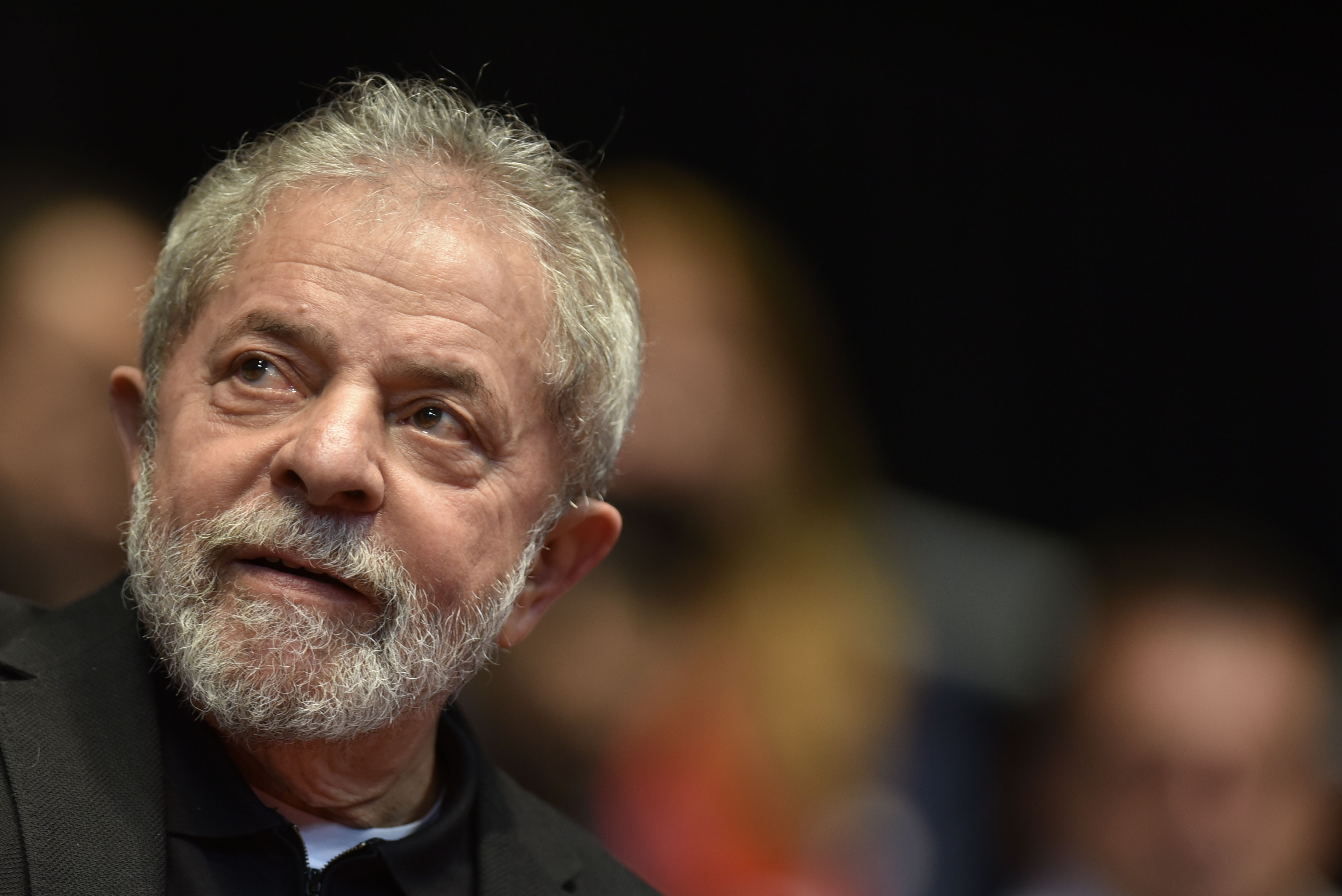 Lula pede para receber Ciro, colegas do PT e líderes estudantis; confira