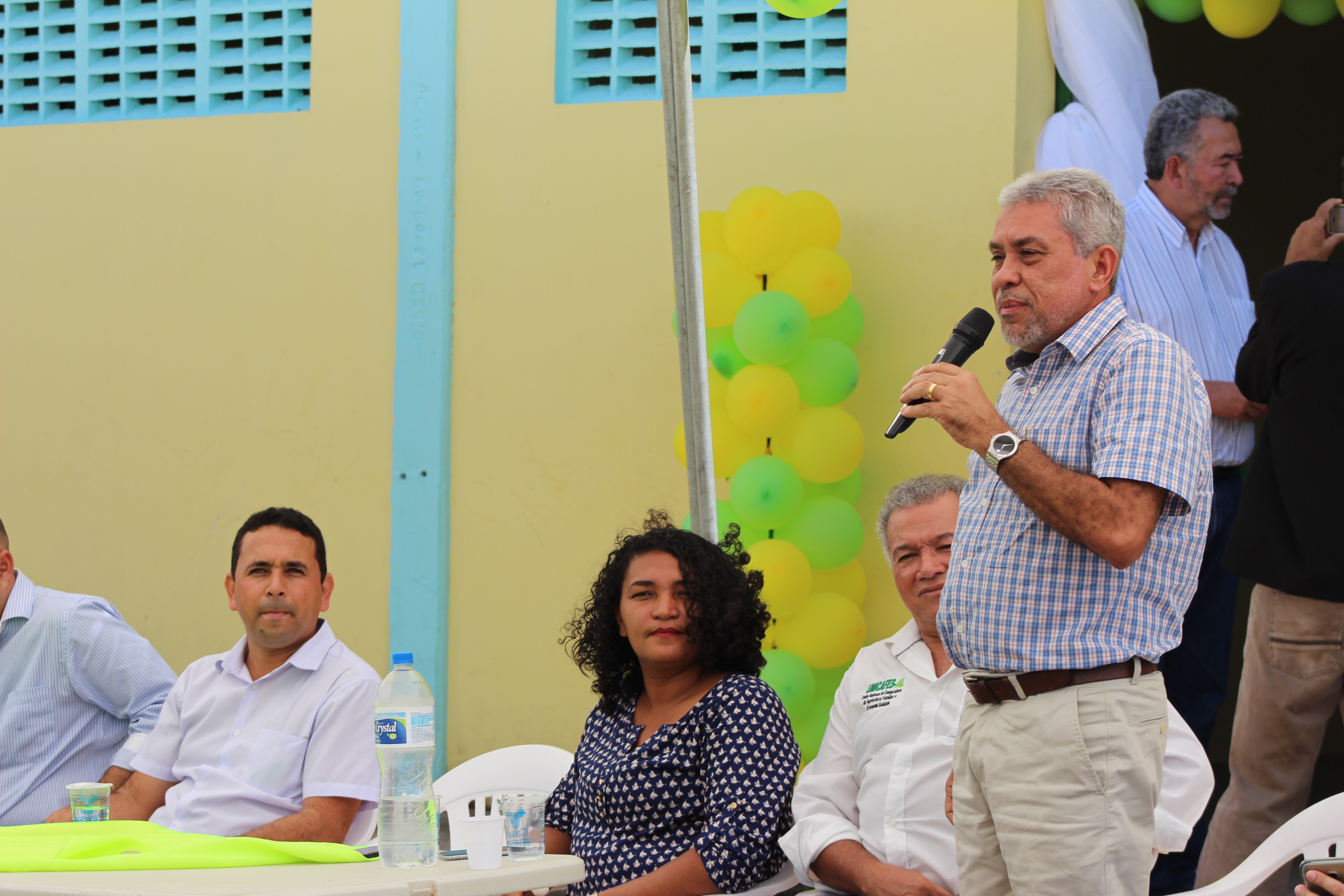 Presidente Klécio Santos comemora  inauguração de cooperativa agrícola familiar