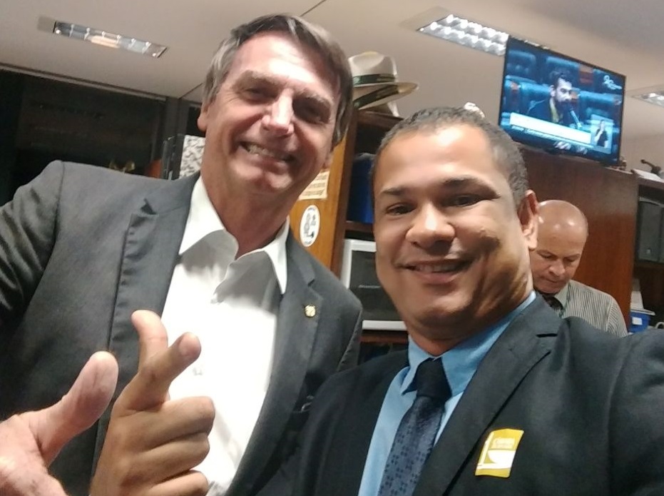 Agente da PF quer “aposentar” Benedito de Lira e Renan Calheiros