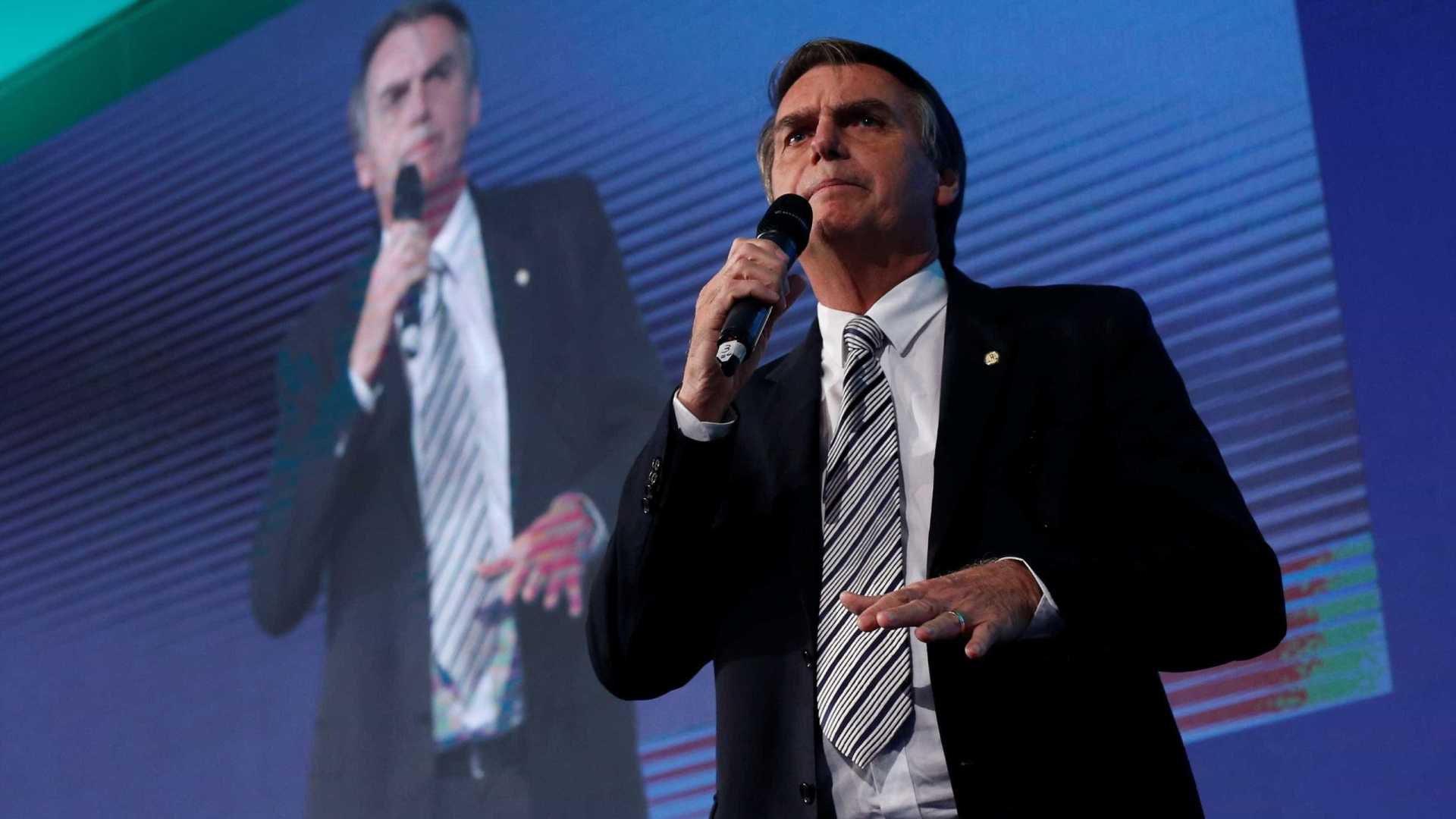 Após fala de apóstolo, Bolsonaro diz que também é contra o ódio