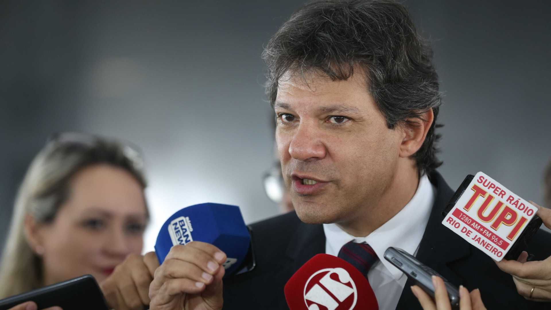 PT deflagra plano B e oficializa Haddad como vice de Lula