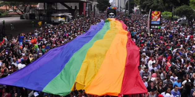 Entre LGBTs, Haddad lidera com 57% e Bolsonaro tem 29%