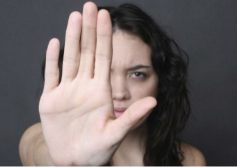 Campanha do MPE alerta sobre os 10 principais sinais de um relacionamento abusivo