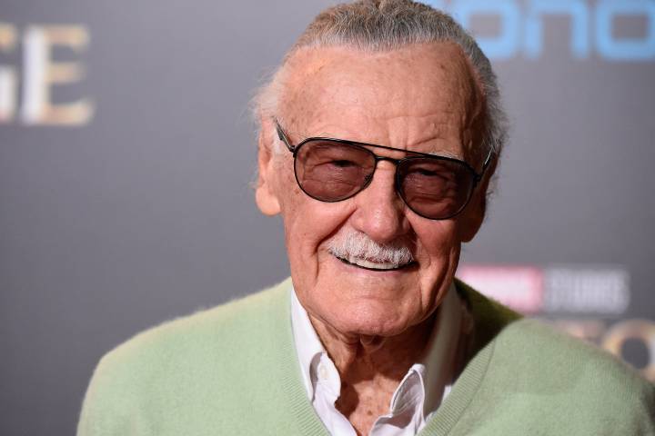 Stan Lee, super-herói da vida real da Marvel Comics, morre aos 95 anos