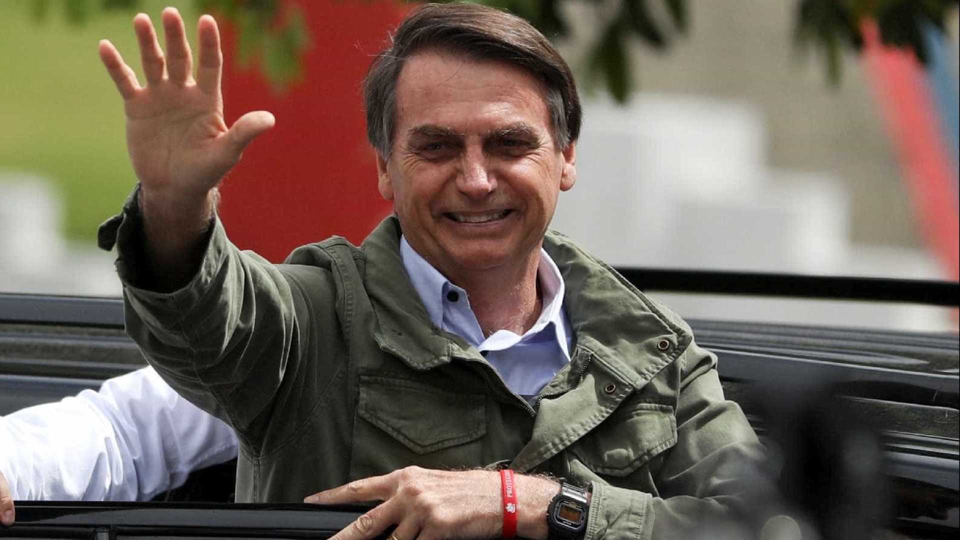 Bolsonaro parabeniza Lava Jato por prisão de Pezão